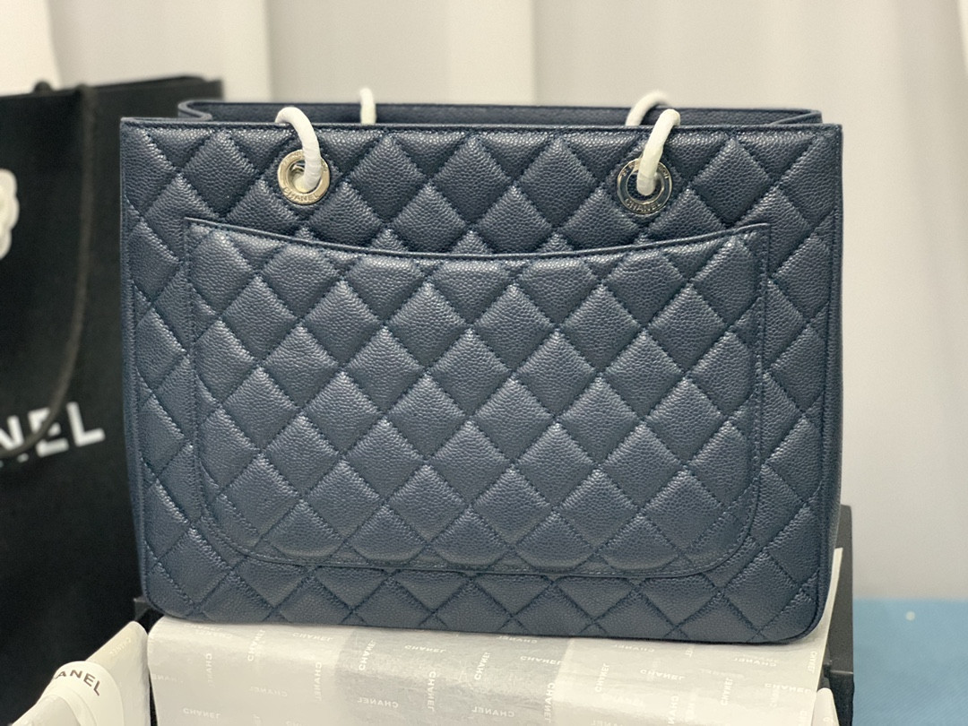 Ch*el gst caviar leather hardware 24x33x13cm
