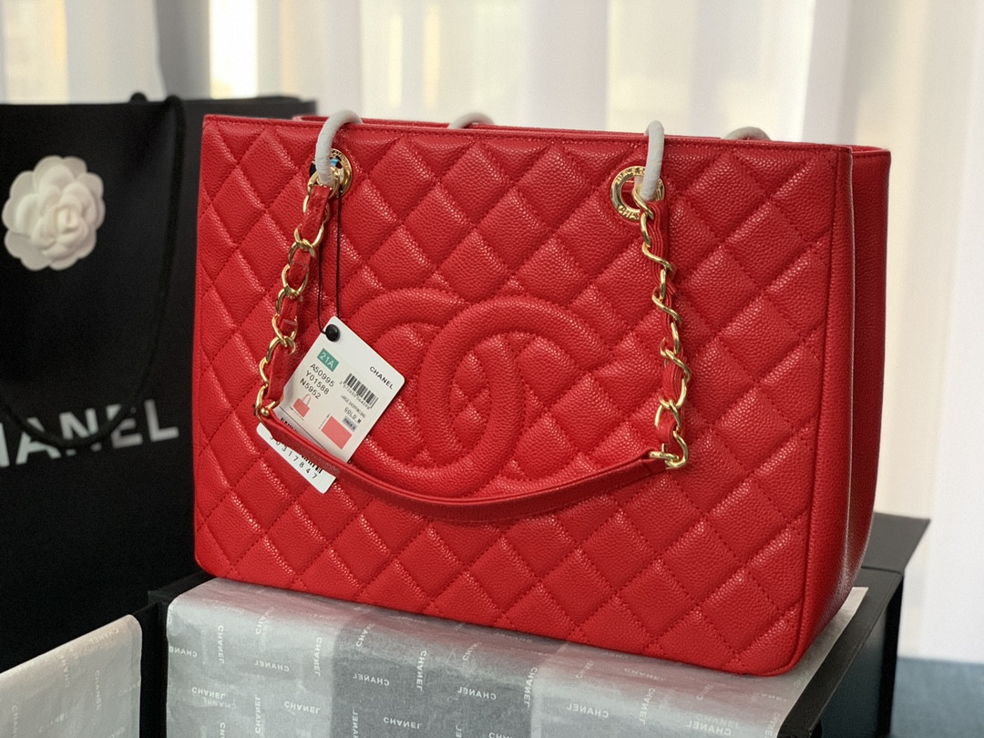 Ch*el gst caviar leather hardware 24x33x13cm
