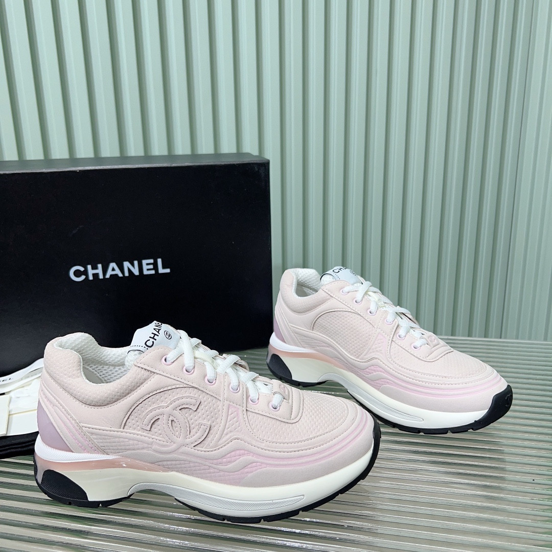 ua Ch*el sneakers fabric