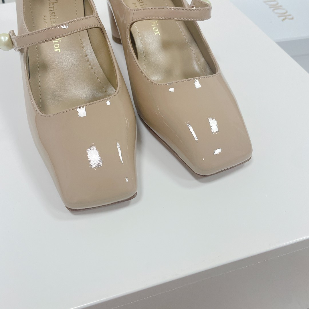 ua jolie D*or pump