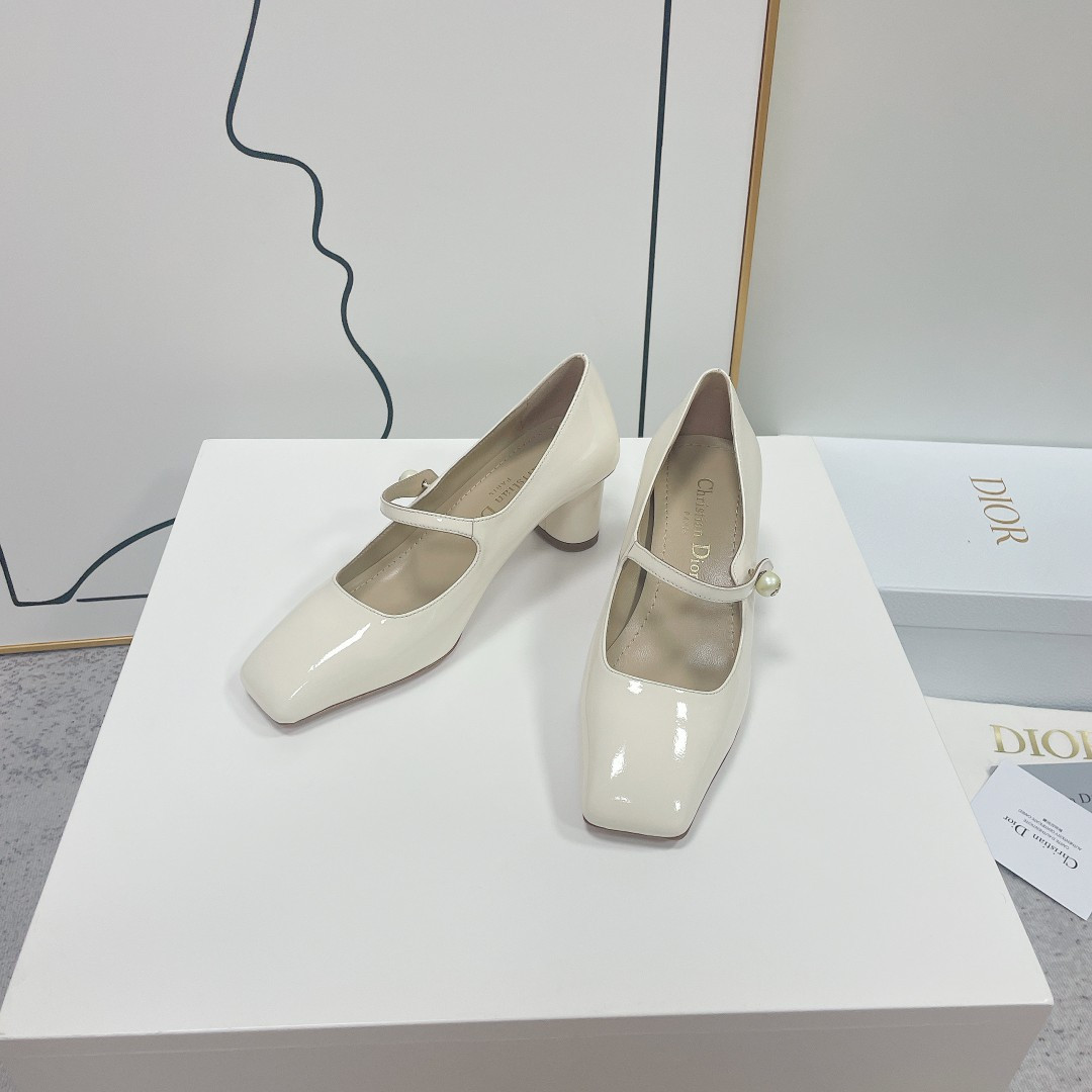 ua jolie D*or pump