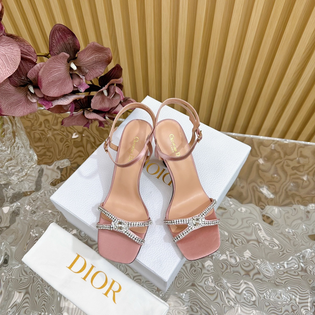 ua D*or slingback pump