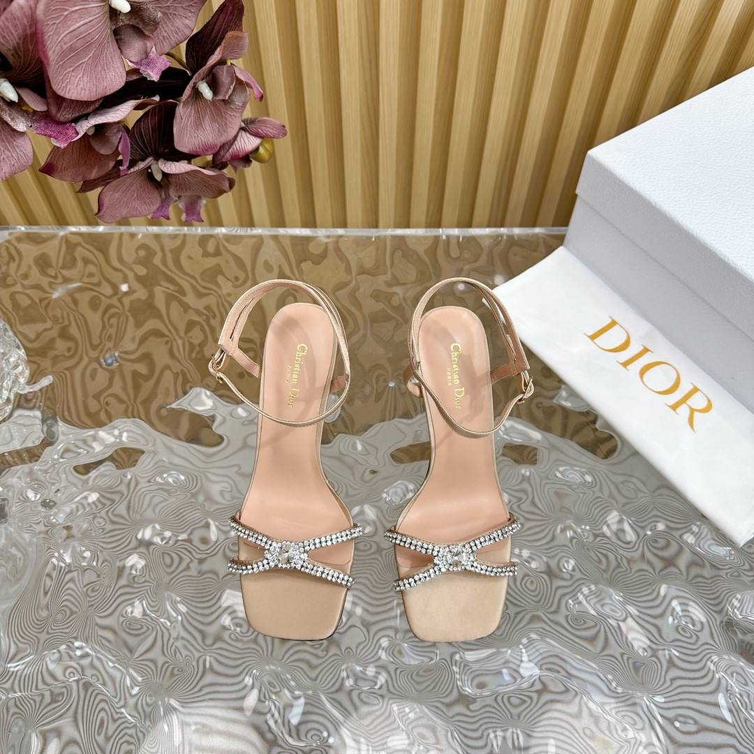 ua D*or slingback pump