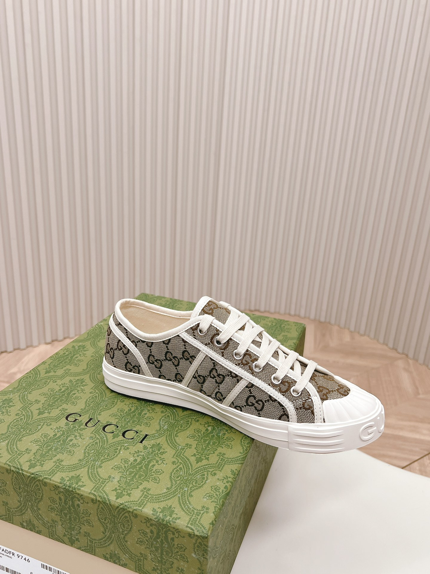ua G*u*i gg sneaker