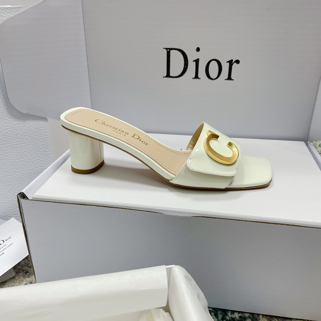 ua D*or or c