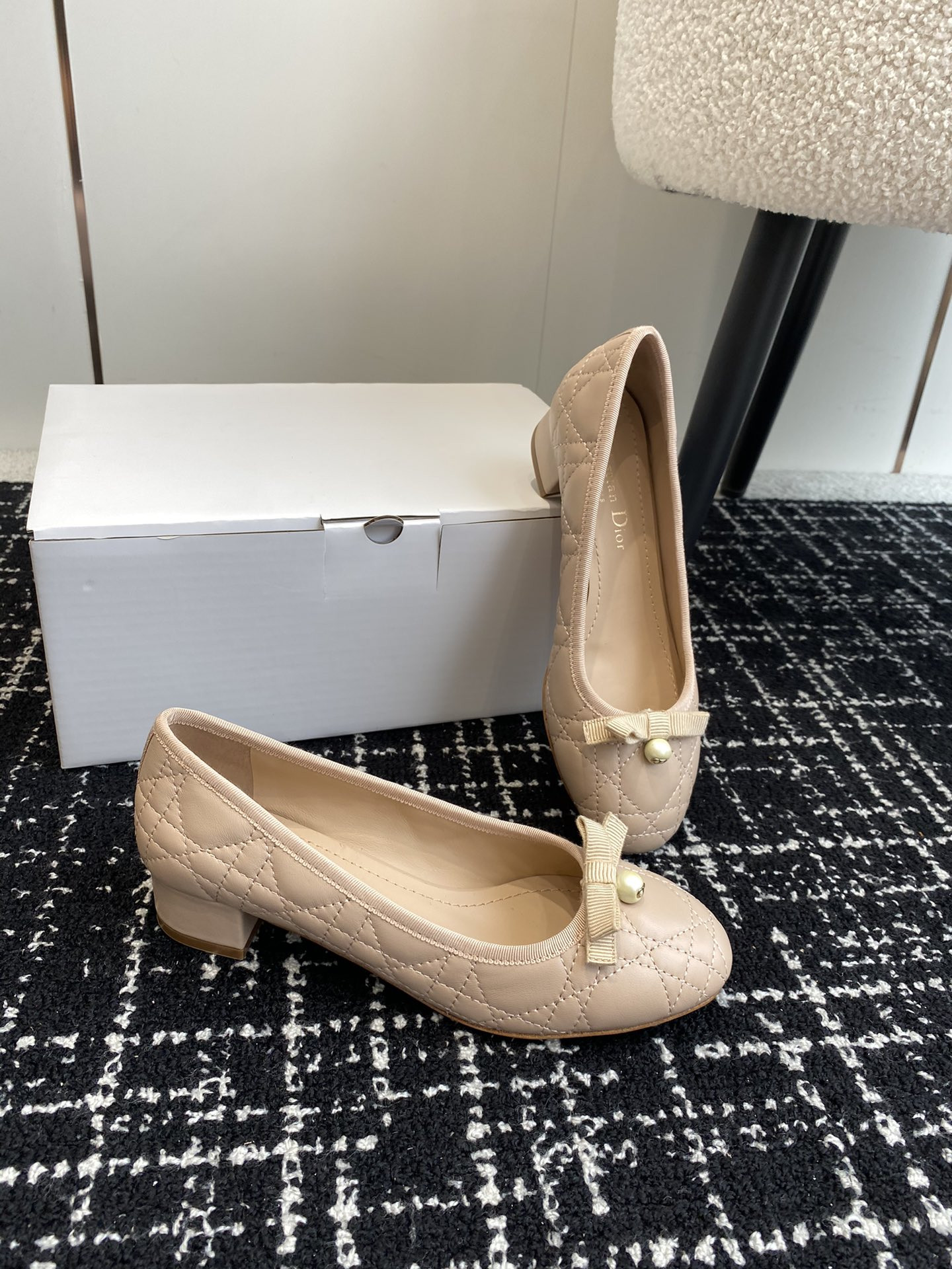 ua D*or ballet pump