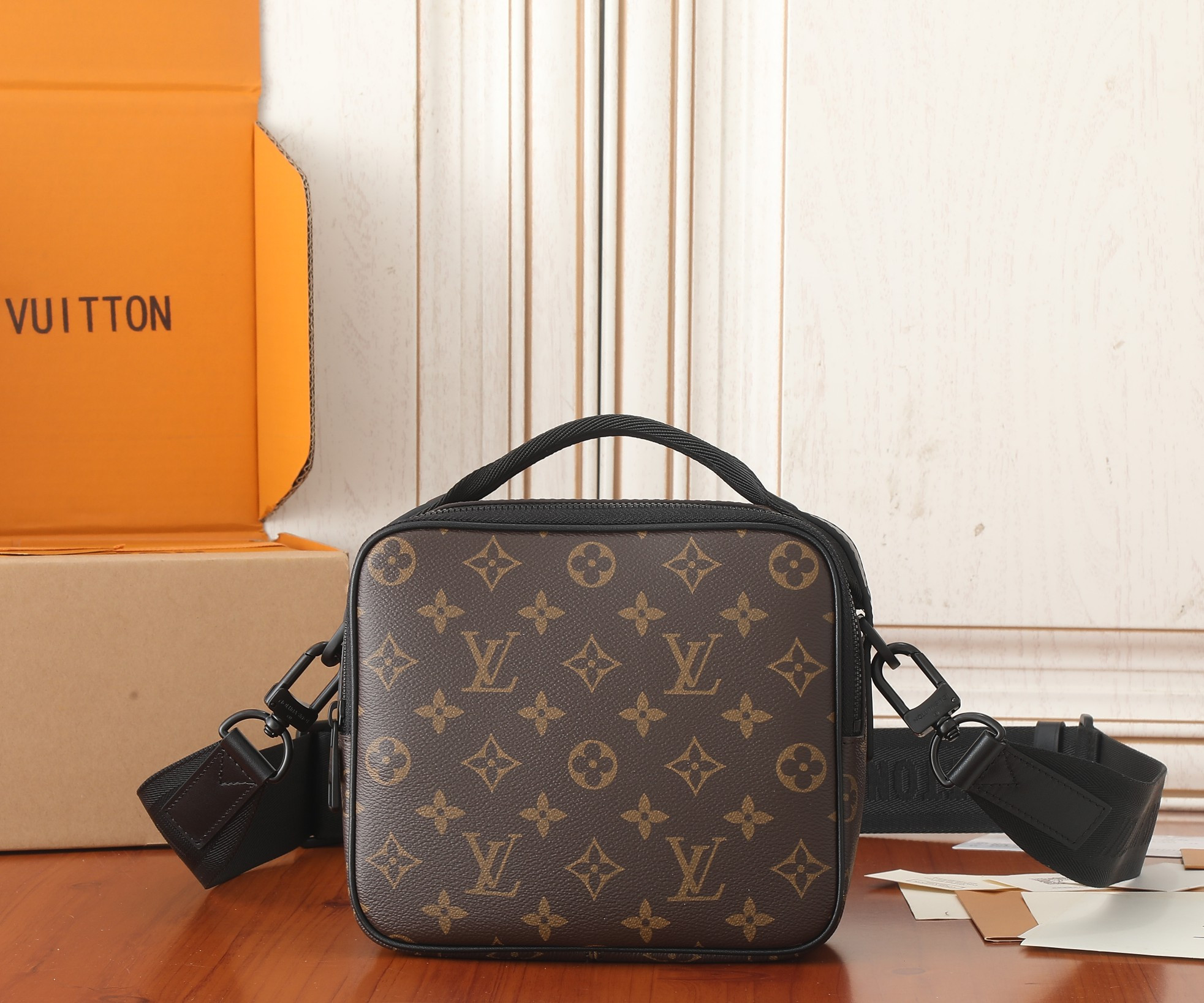 LV Quest Messenger M46973 7.1 x 7.1 x 3.9 inches