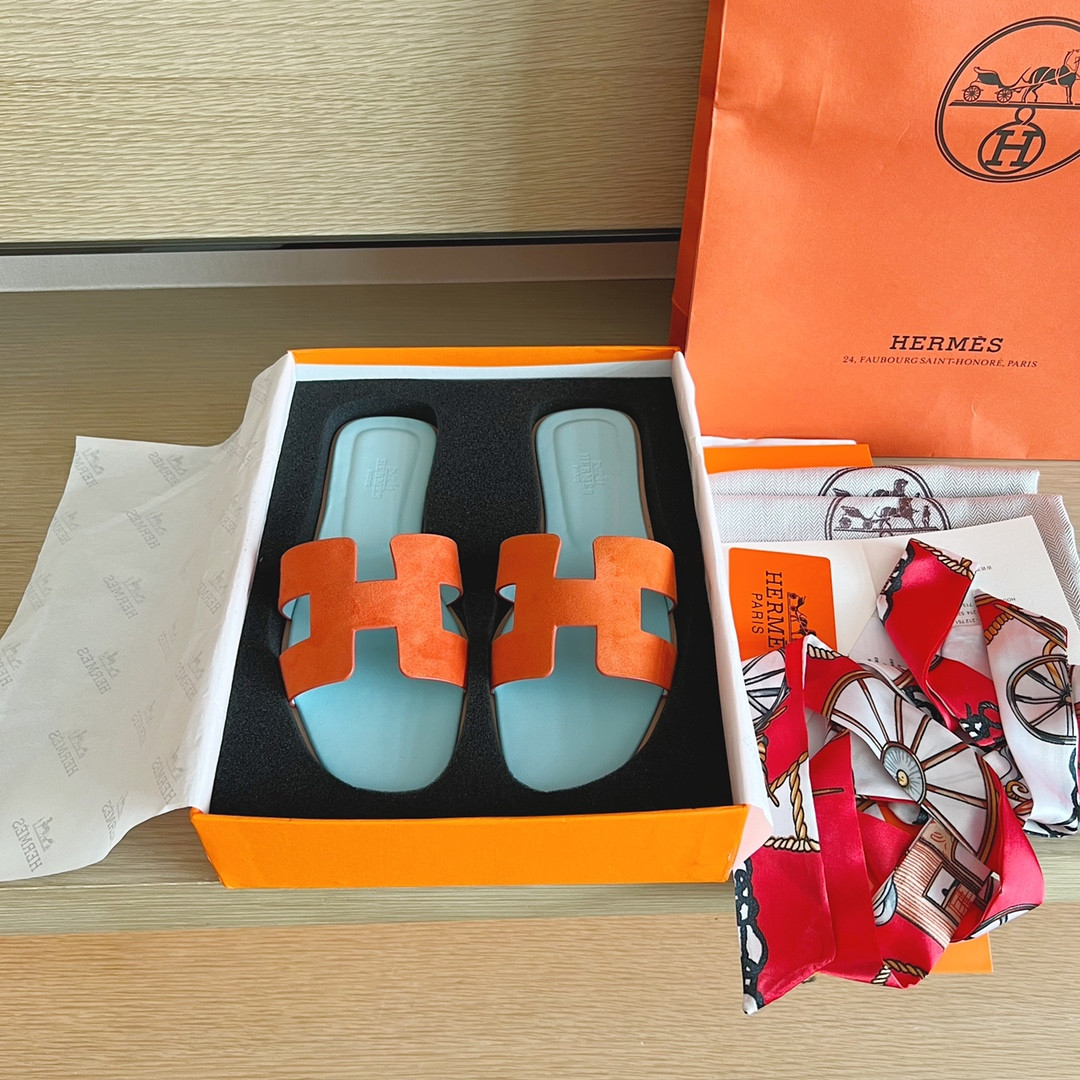ua H**me5 oran sandal