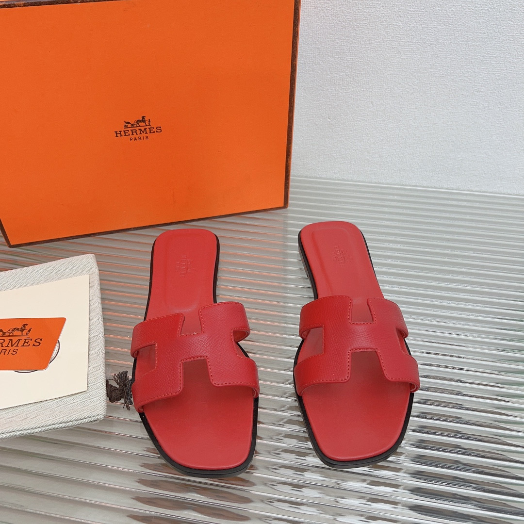 ua H**me5 oran sandal