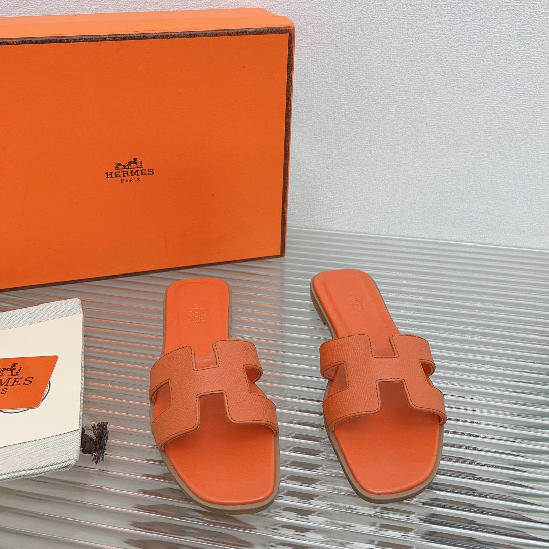 ua H**me5 oran sandal