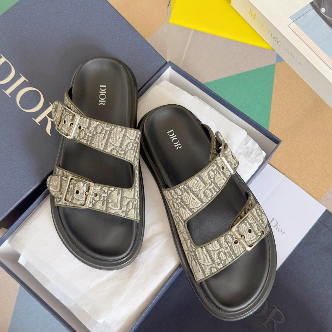 ua D*or aqua sandal