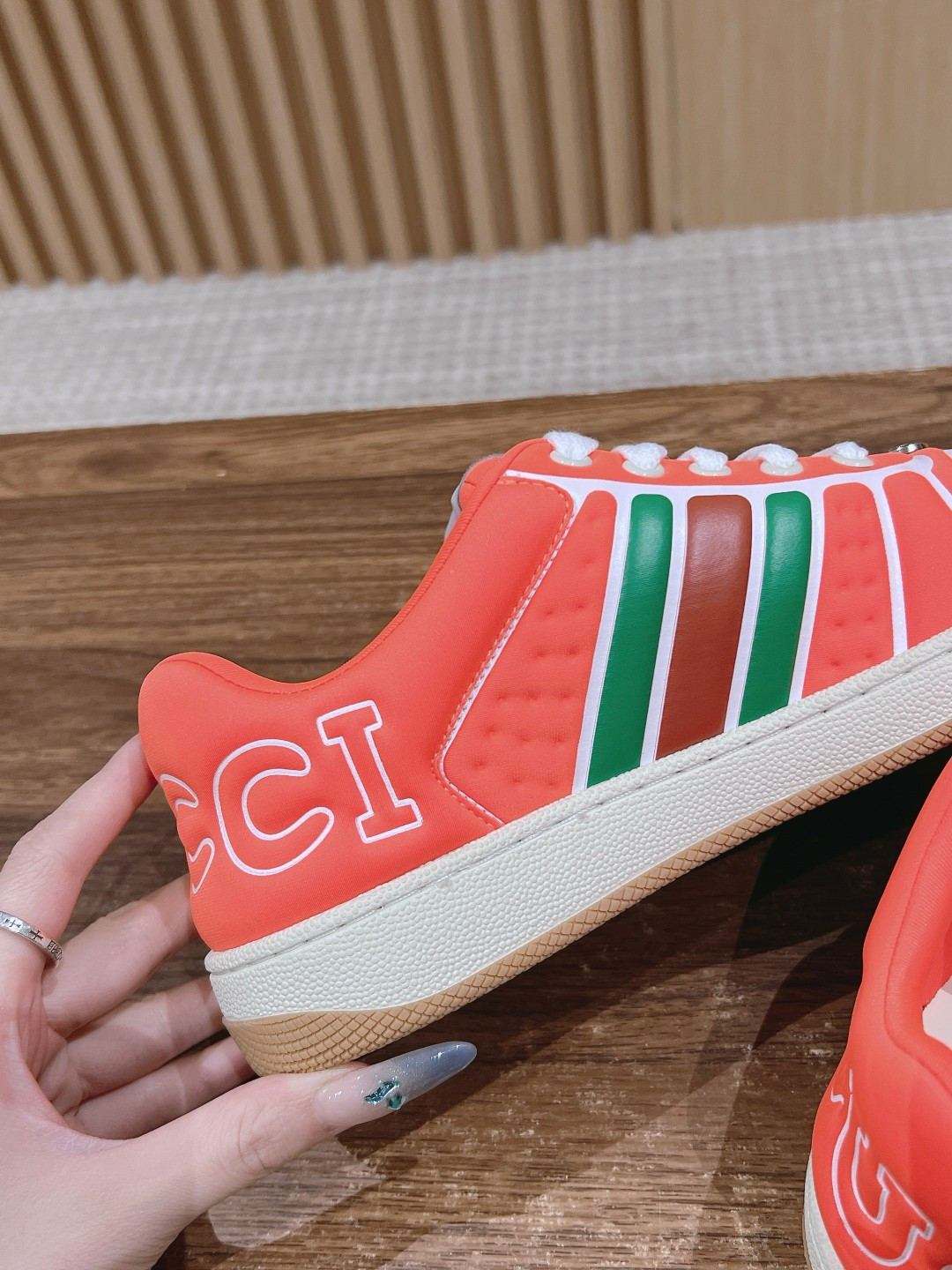 ua G*u*i screener sneaker with web