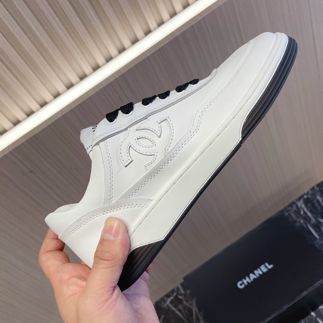 ua Ch*el sneakers calfskin