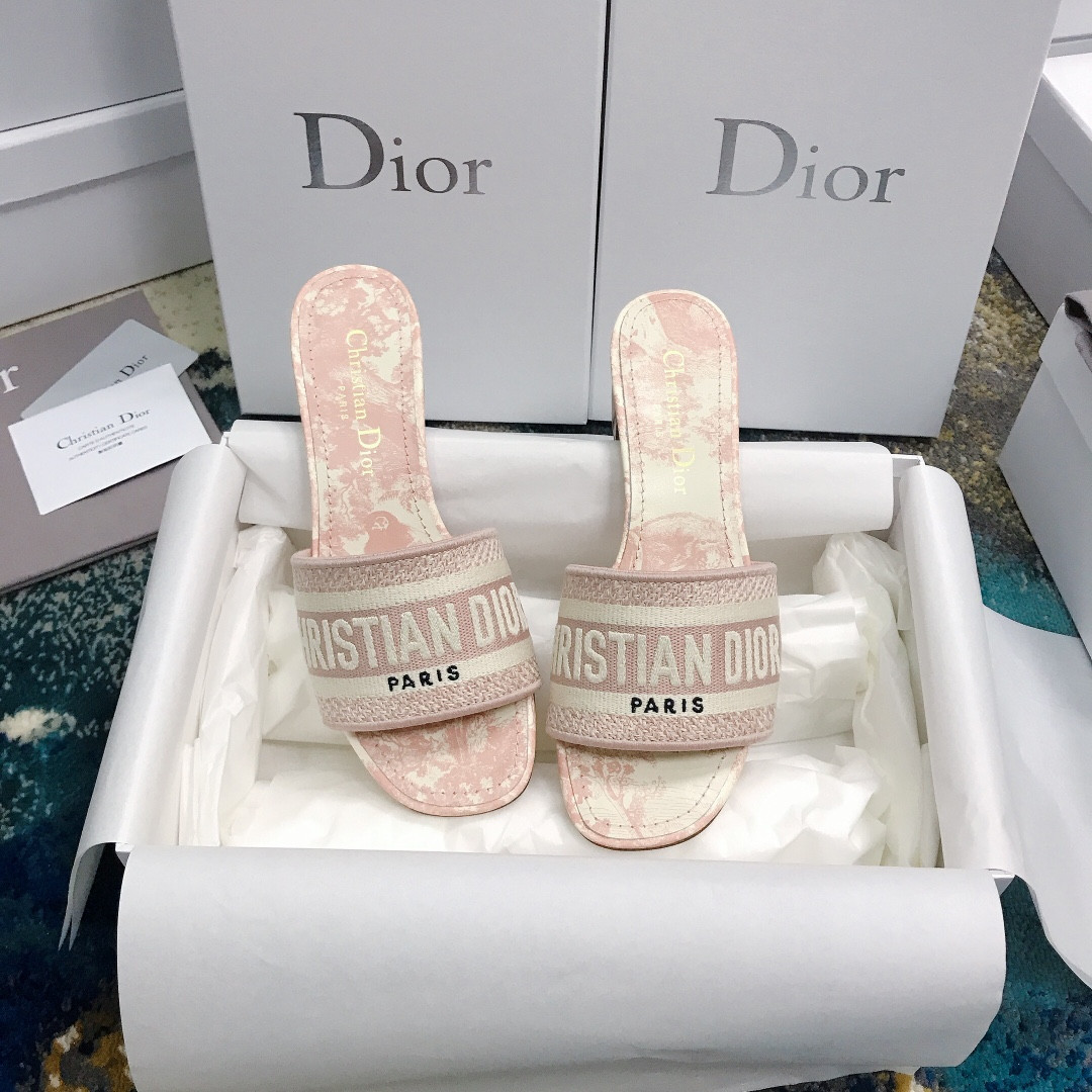 ua D*or dway heeled slide