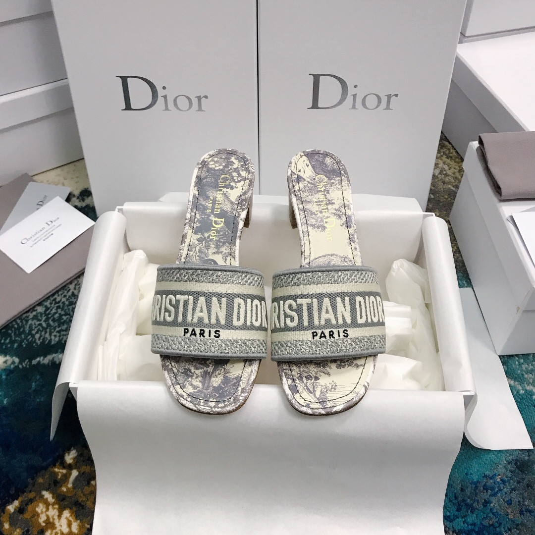 ua D*or dway heeled slide