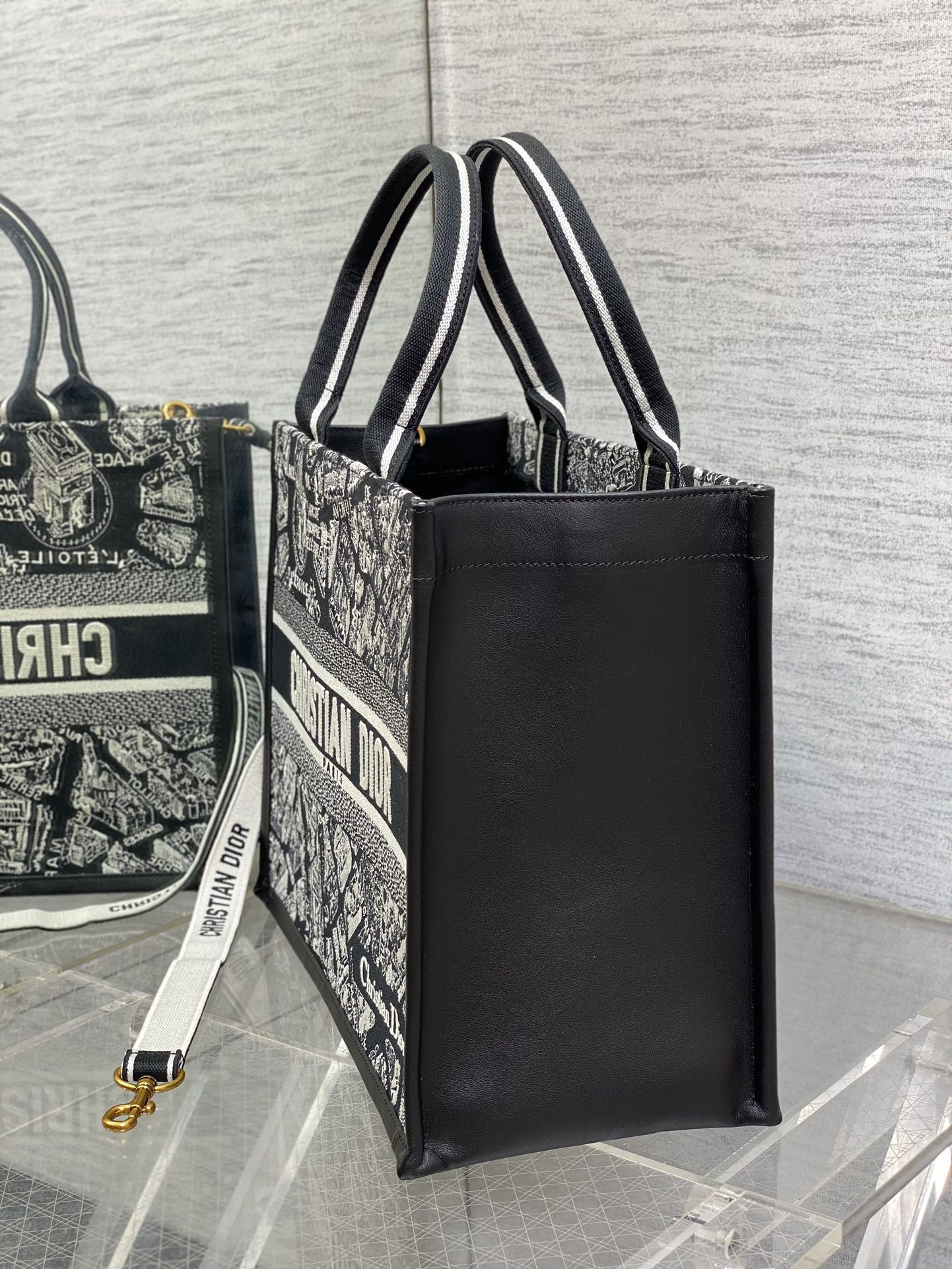 D*or medium D*or book tote black and white plan de paris embroidery 36 x 27.5 x 16.5 cm