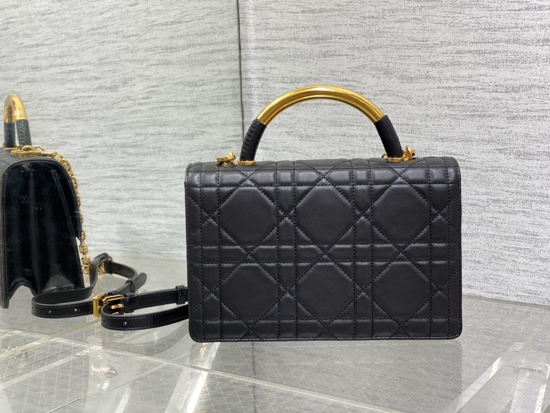 D*or medium D*or ange bag black macrocannage calfskin 26 x 17 x 9 cm