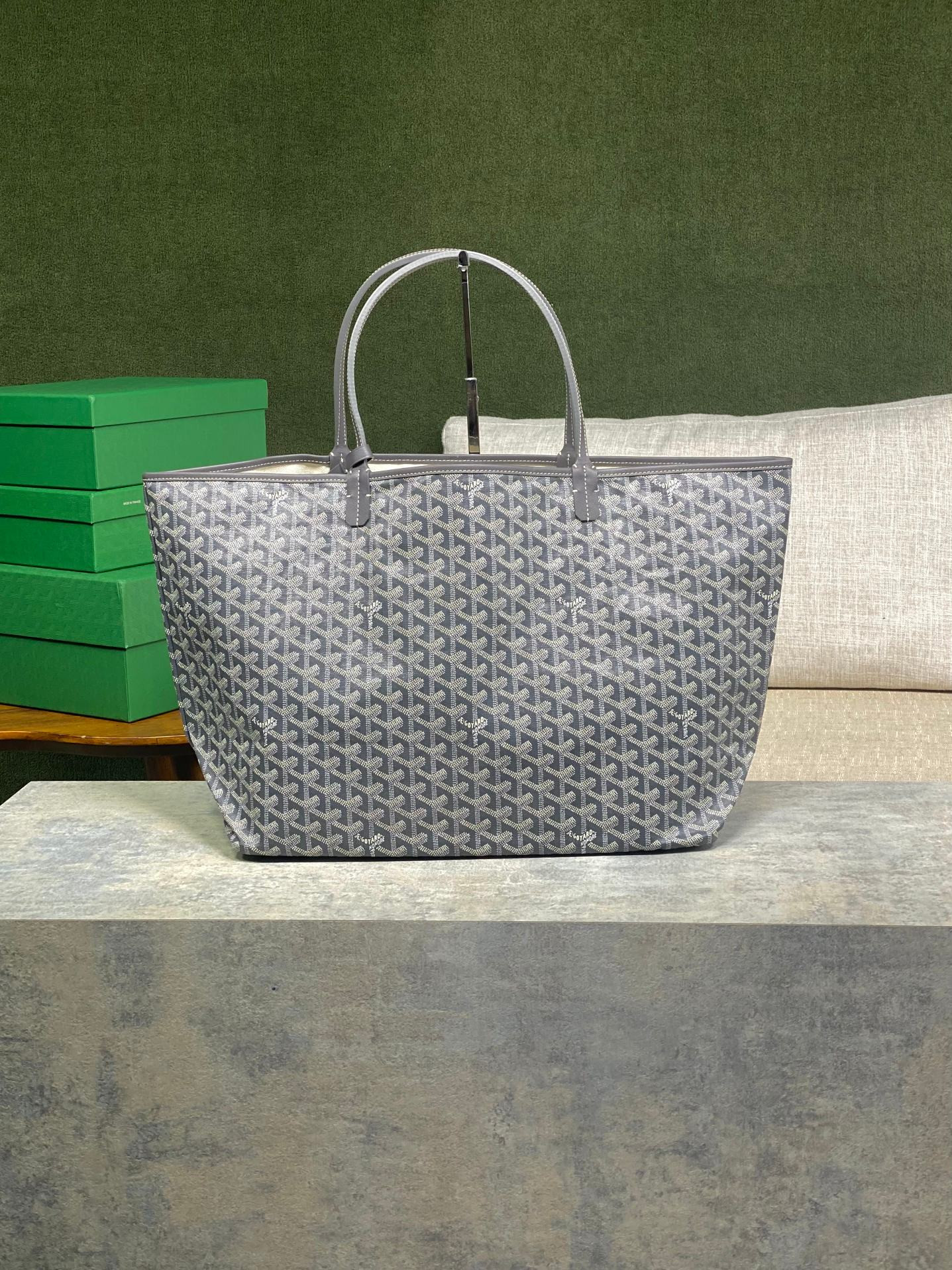 Go*ard saint l0*is gm bag 34 cm x 20 cm x 40 cm