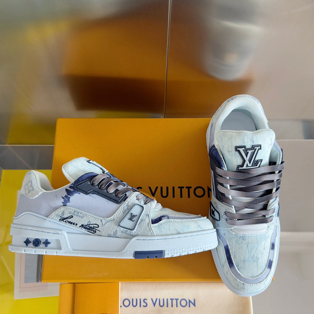 UA LV Trainer Sneaker