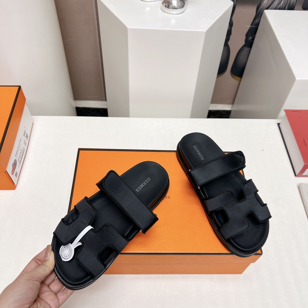 ua H**me5 chypre sandal