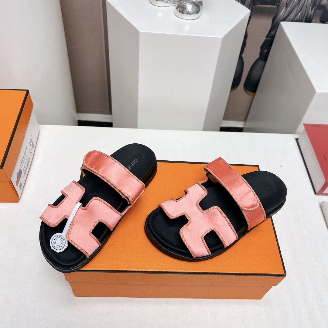 ua H**me5 chypre sandal