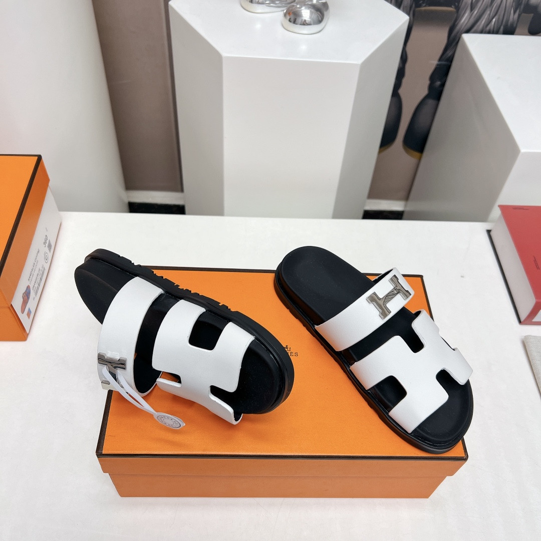 ua H**me5 chypre sandal