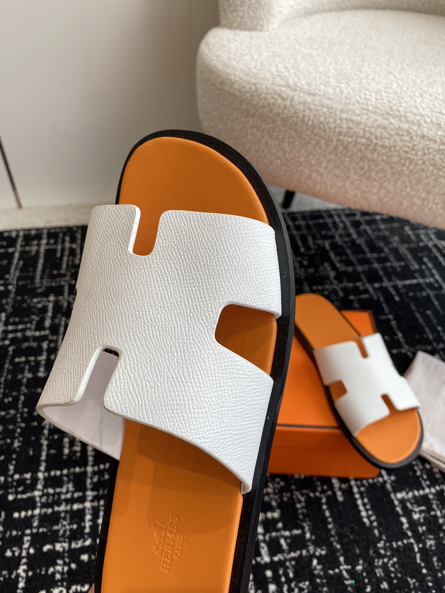 ua H**me5 izmir sandal