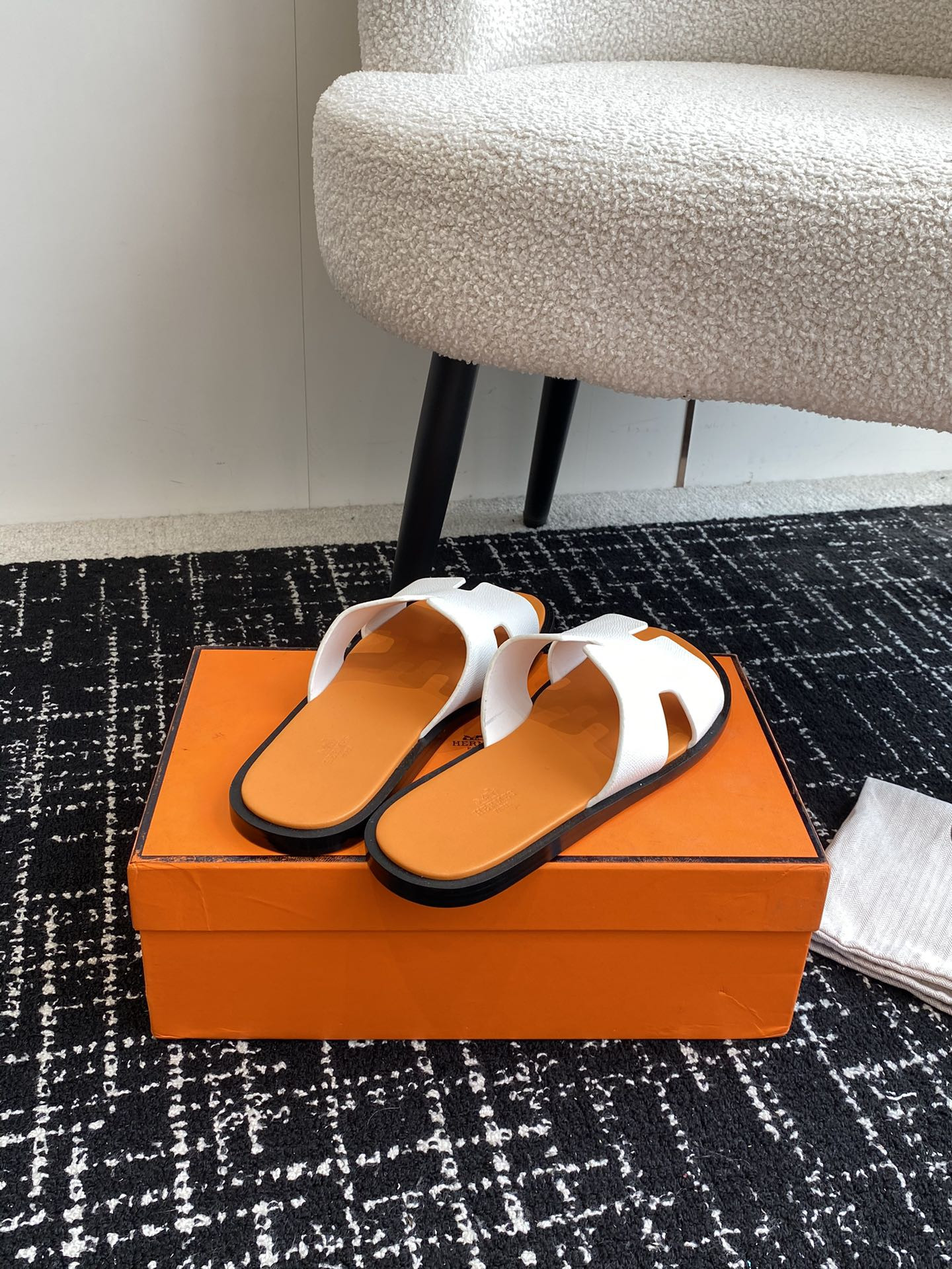 ua H**me5 izmir sandal