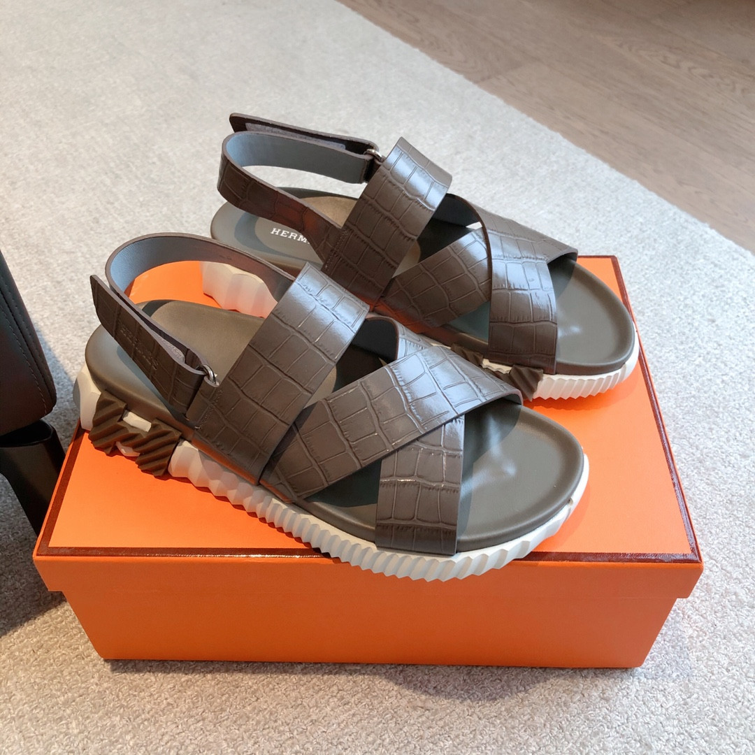 ua H**me5 electric sandal