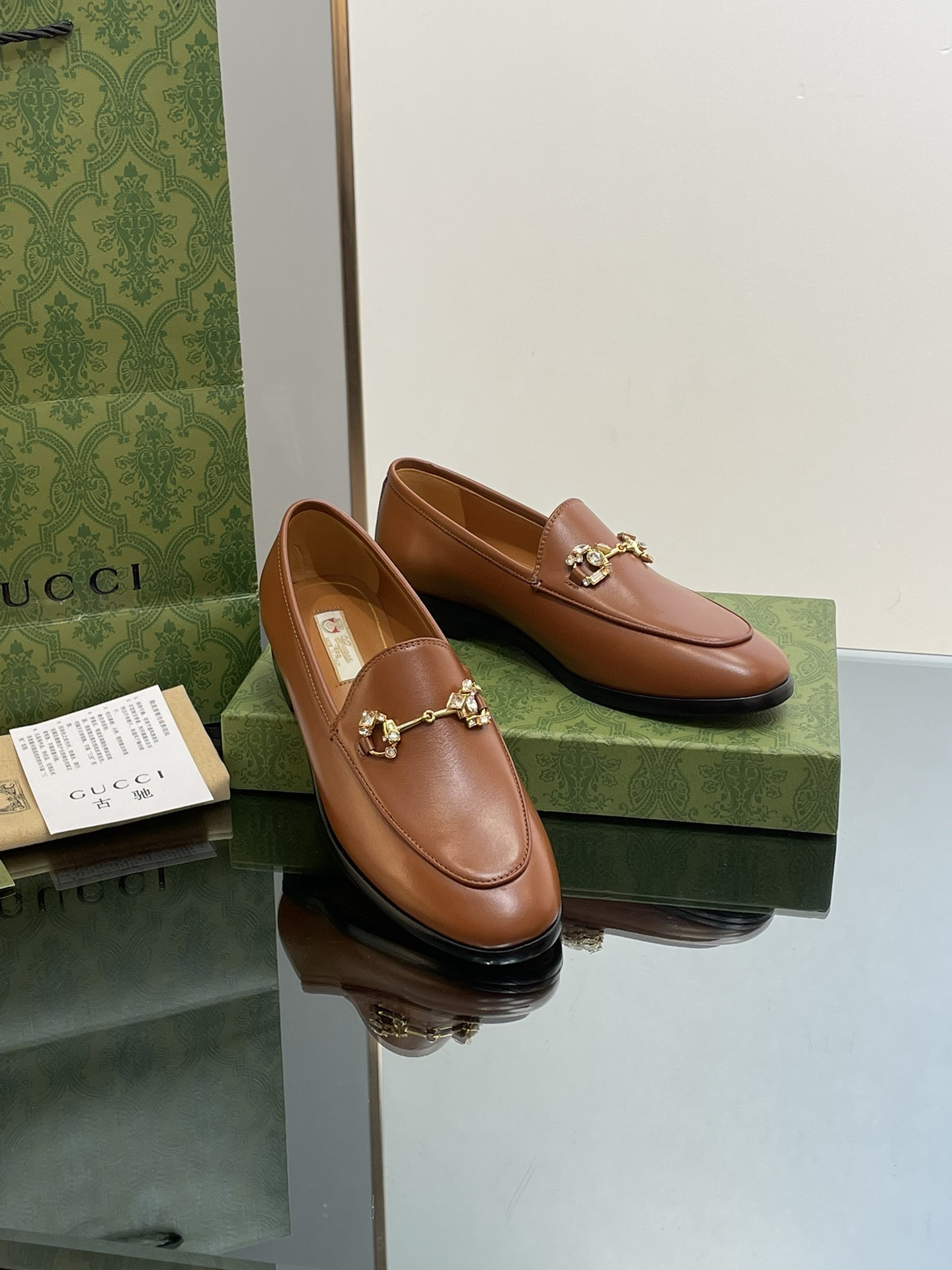 ua G*u*i horsebit loafer