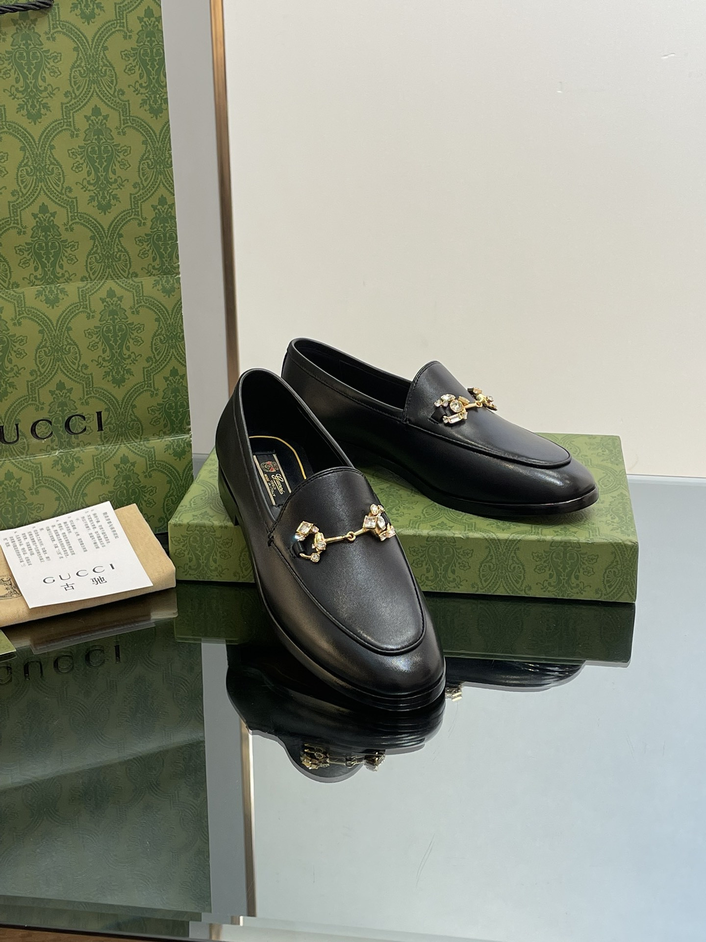ua G*u*i horsebit loafer