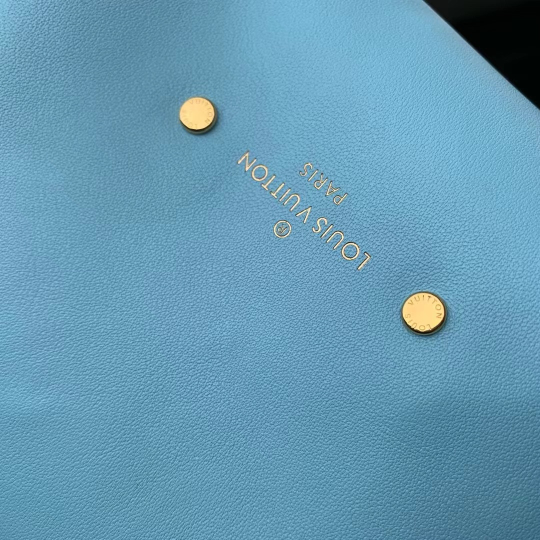 LV Atlantis BB M11387 17x17x7CM
