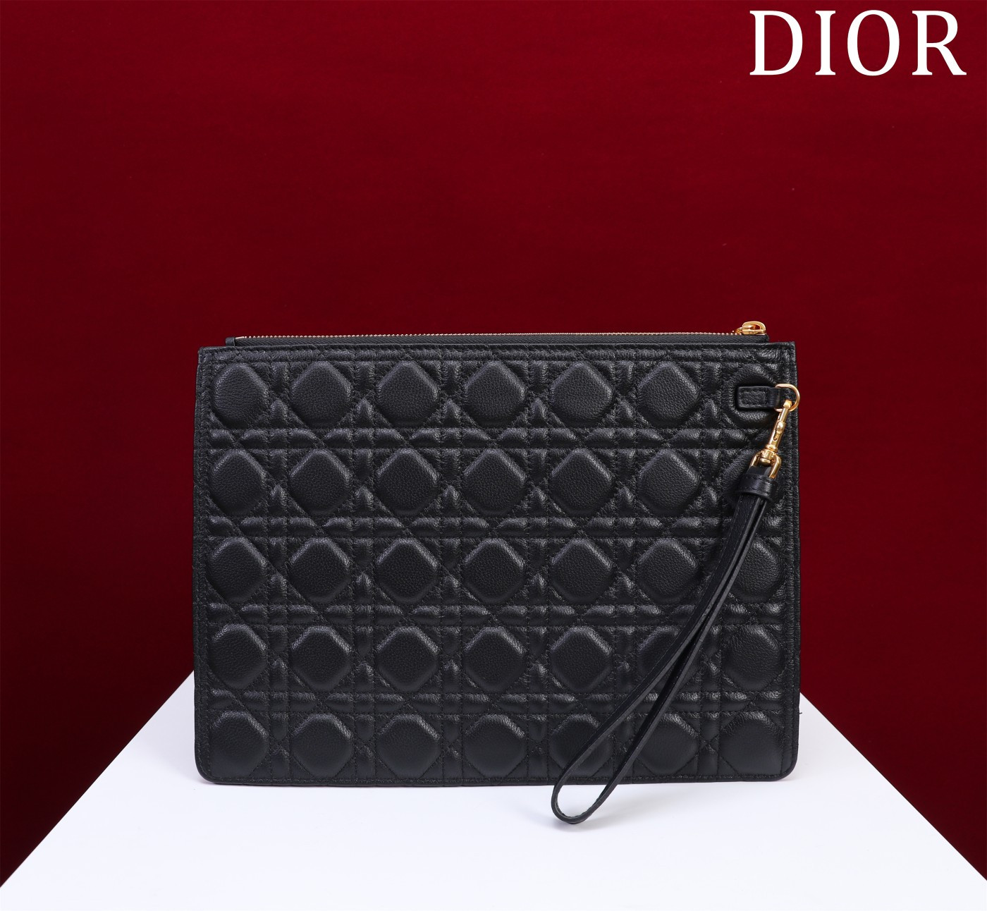 large D*or caro daily pouch 30 x 21.5 cm
