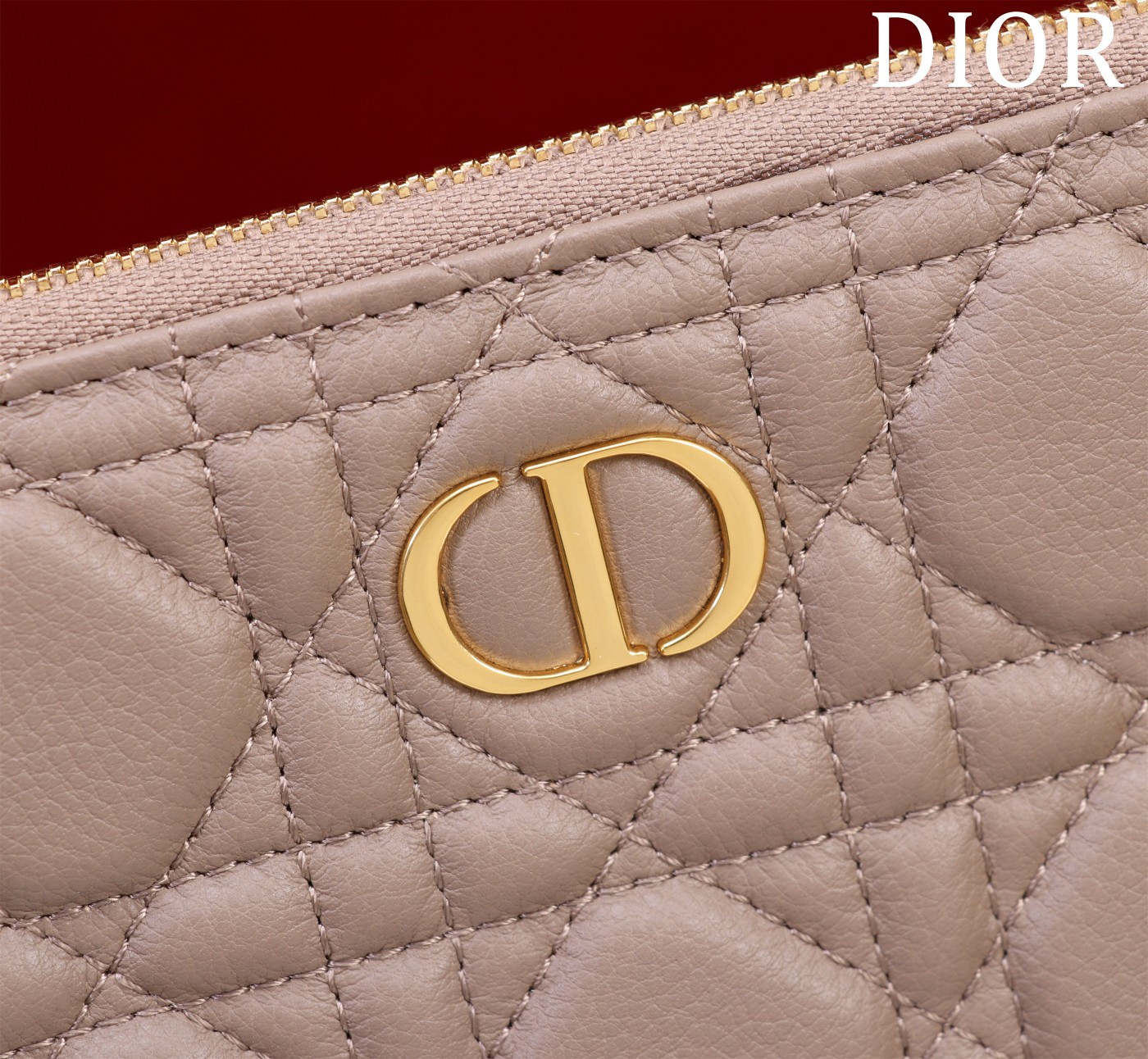 large D*or caro daily pouch 30 x 21.5 cm