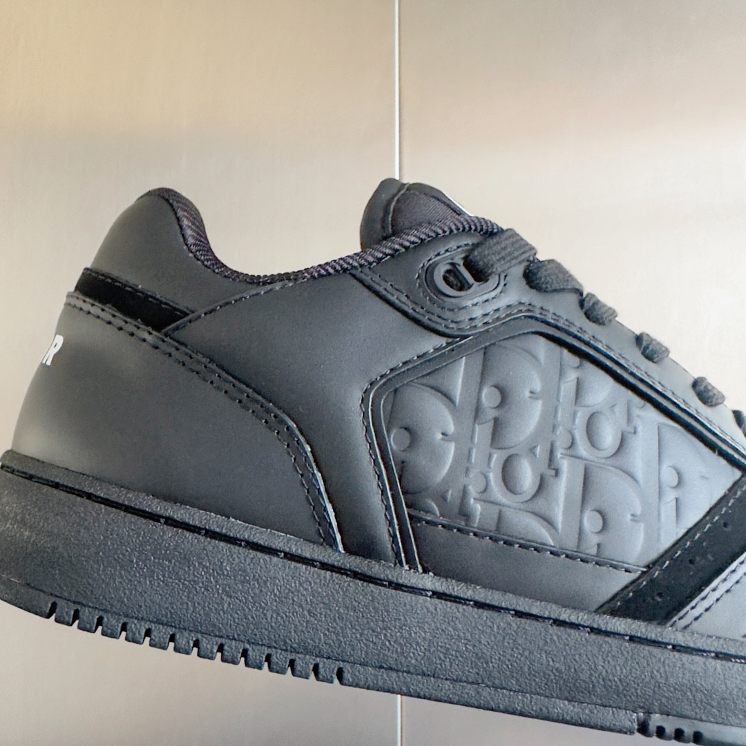 ua D*or b27 sneaker