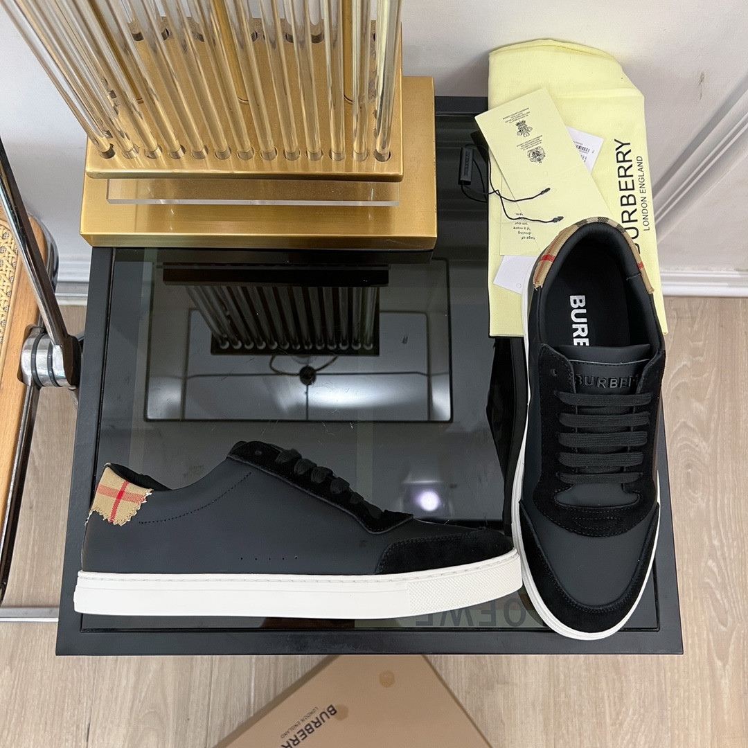 ua B**rry sneakers