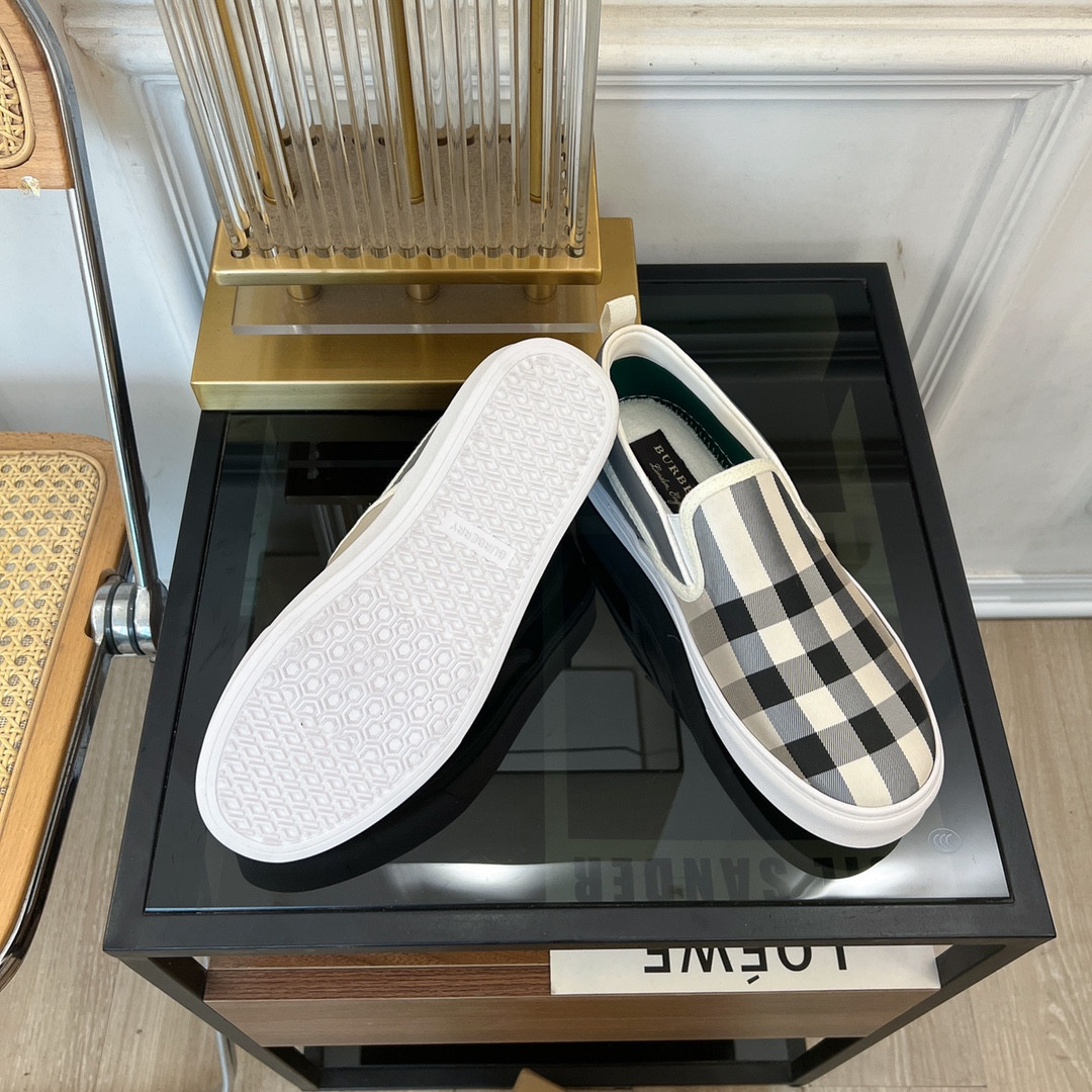 ua B**rry slip on sneakers