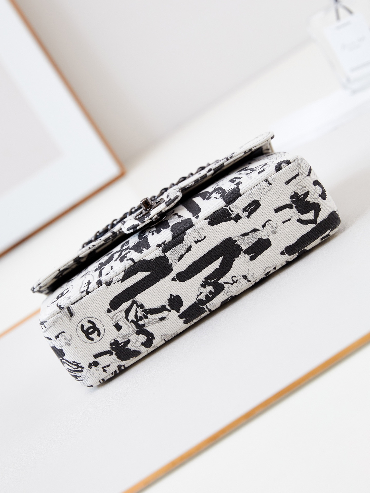Ch*el classic flap bag 15.5×25.5×6.5cm
