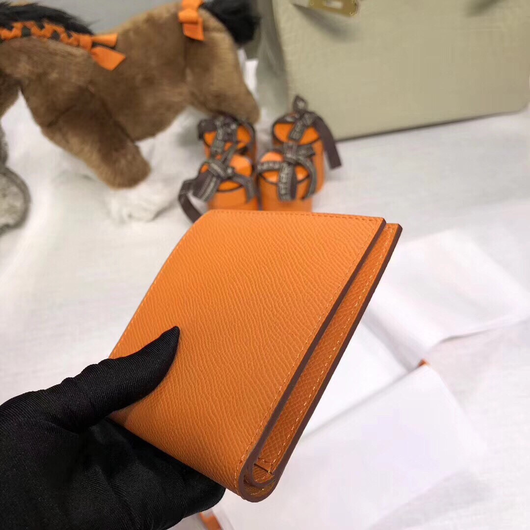 H**me5 poker compact wallet
