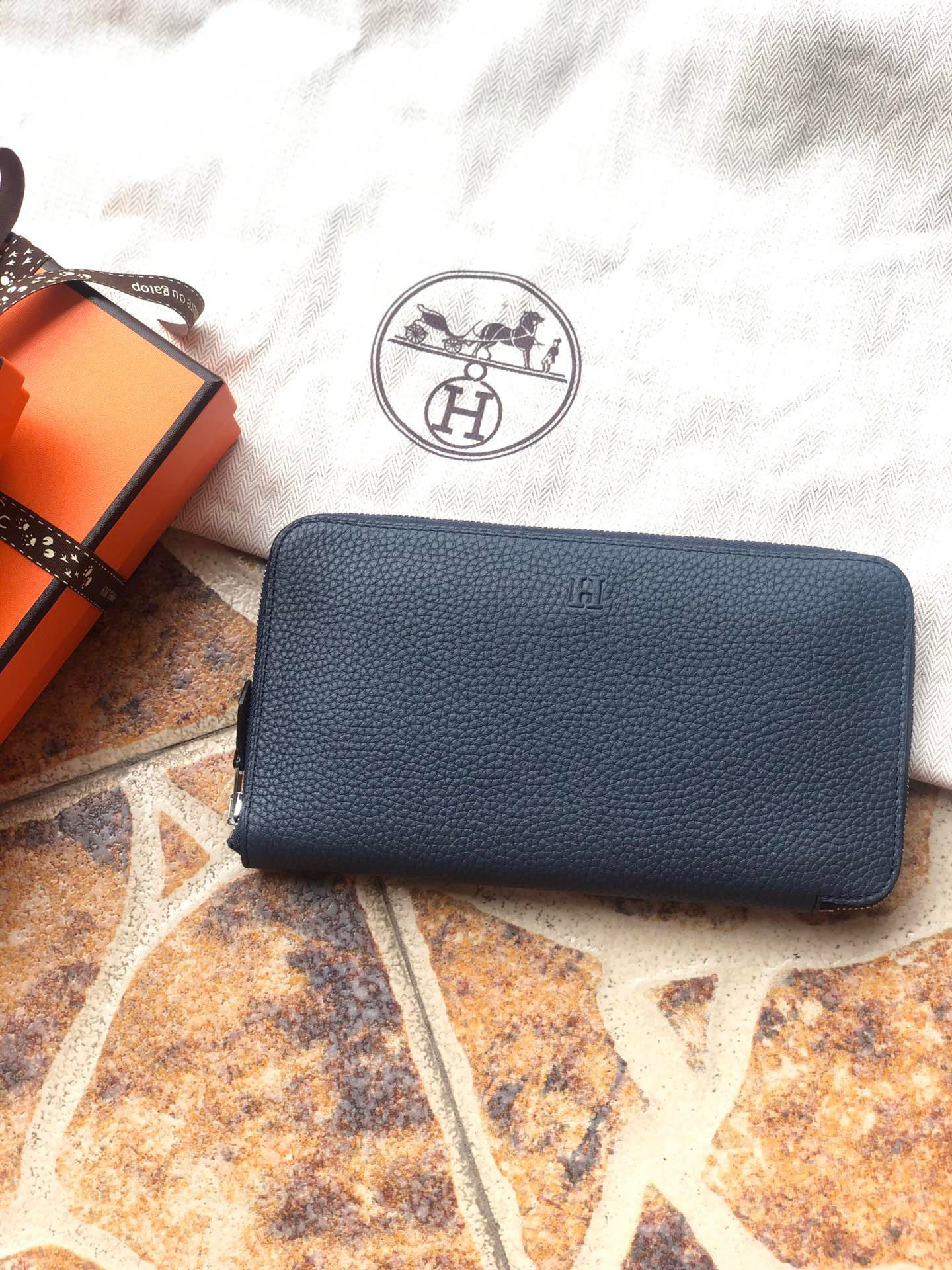 H**me5 long wallet 20x11cm