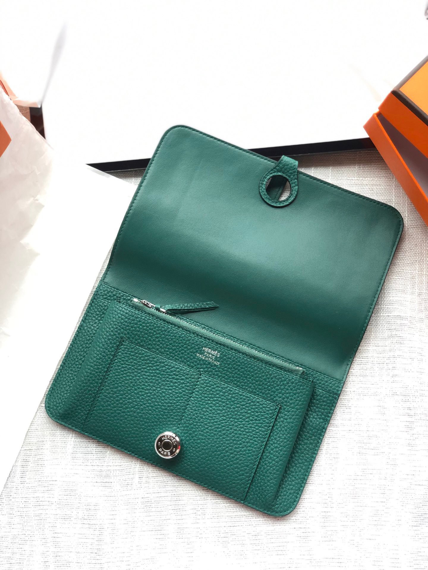 H**me5 dogon duo wallet 20.1cm