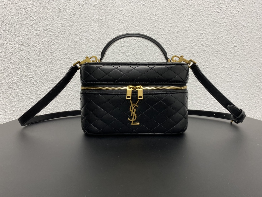 Y*L gaby vanity bag in lambskin 18 x 11 x 6.5 cm