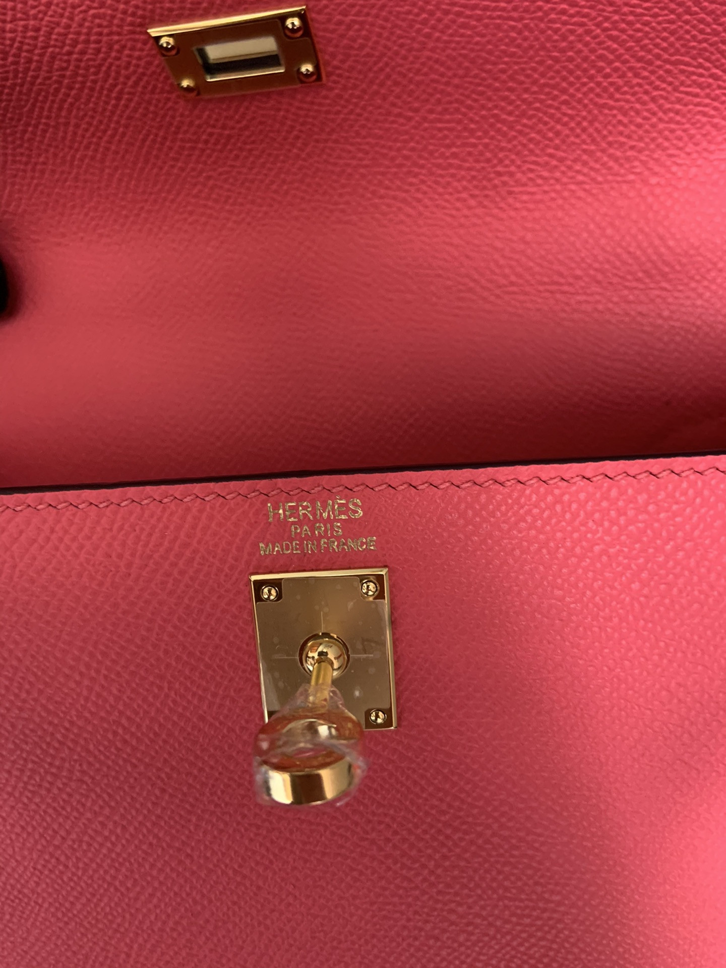 HERMÈS Kelly Gold-tone Hardware 25 28