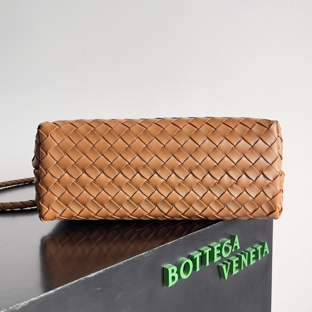 bo*te*ga Ve*ne*ta medium andiamo 32x25x11cm