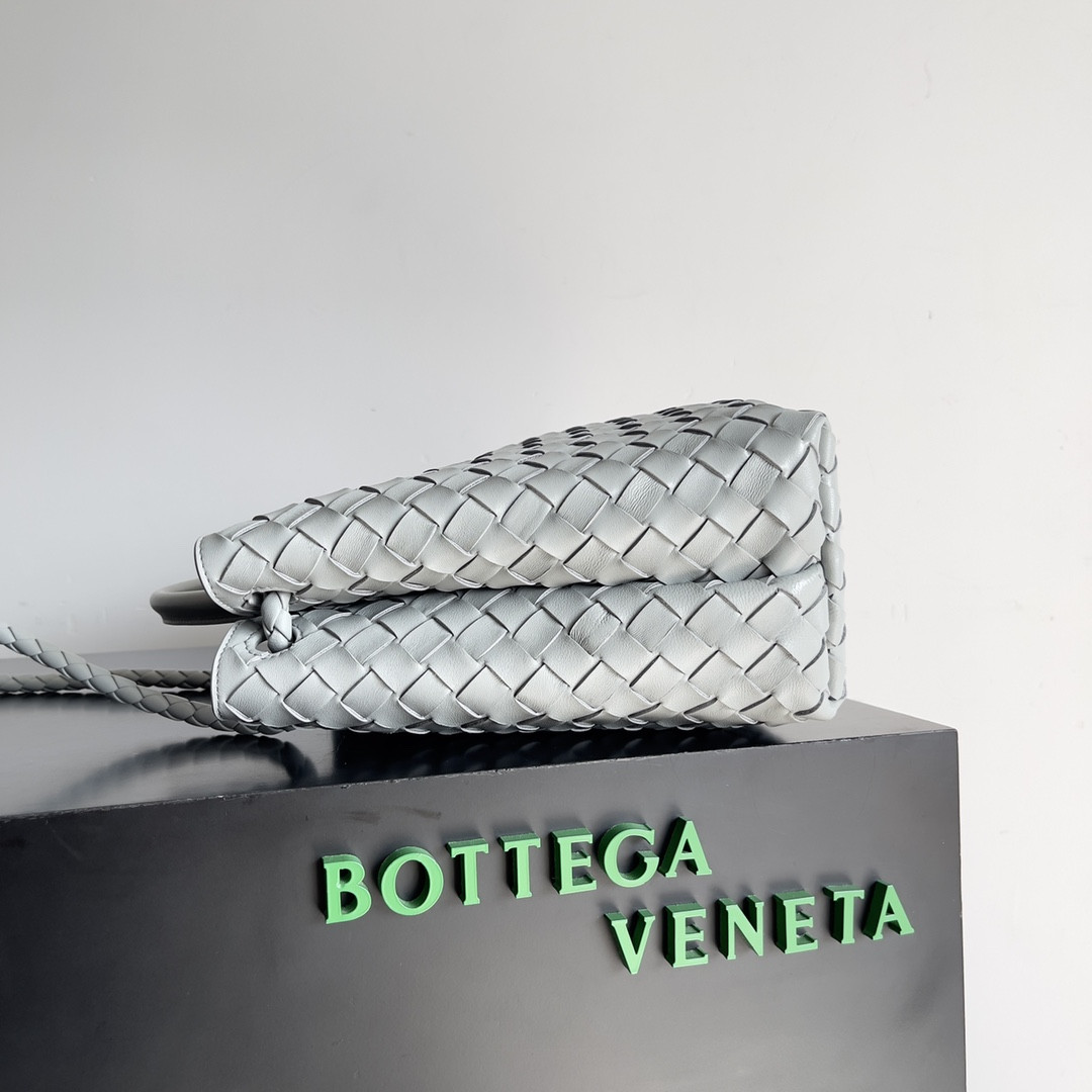 bo*te*ga Ve*ne*ta medium andiamo 32x25x11cm