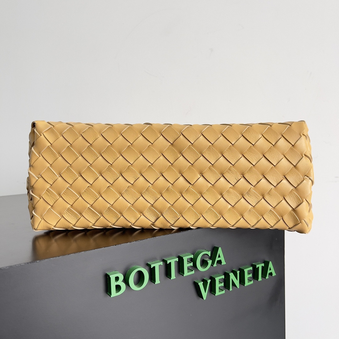 bo*te*ga Ve*ne*ta medium andiamo 32x25x11cm