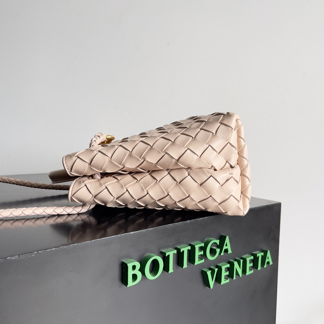 bo*te*ga Ve*ne*ta small andiamo 25x22x10.5cm