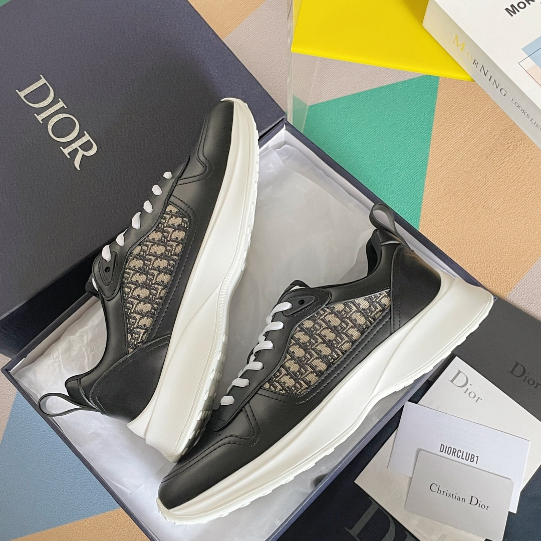 ua D*or b25 runner sneaker
