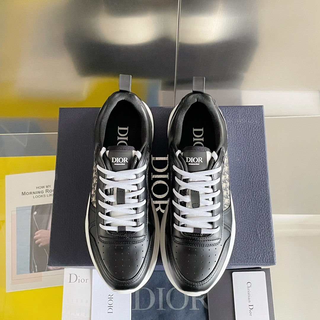 ua D*or b25 runner sneaker