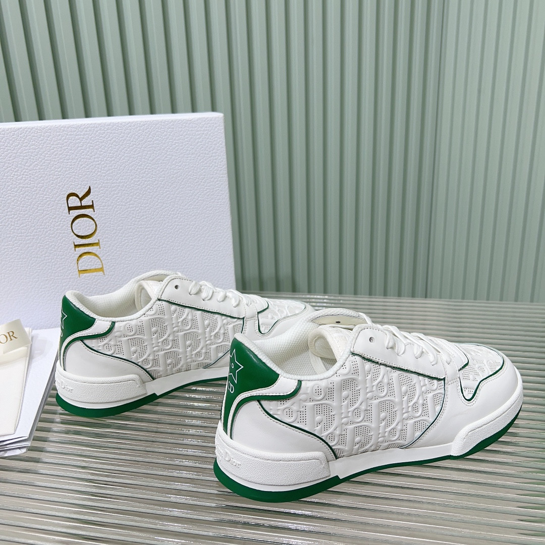 ua D*or one sneaker